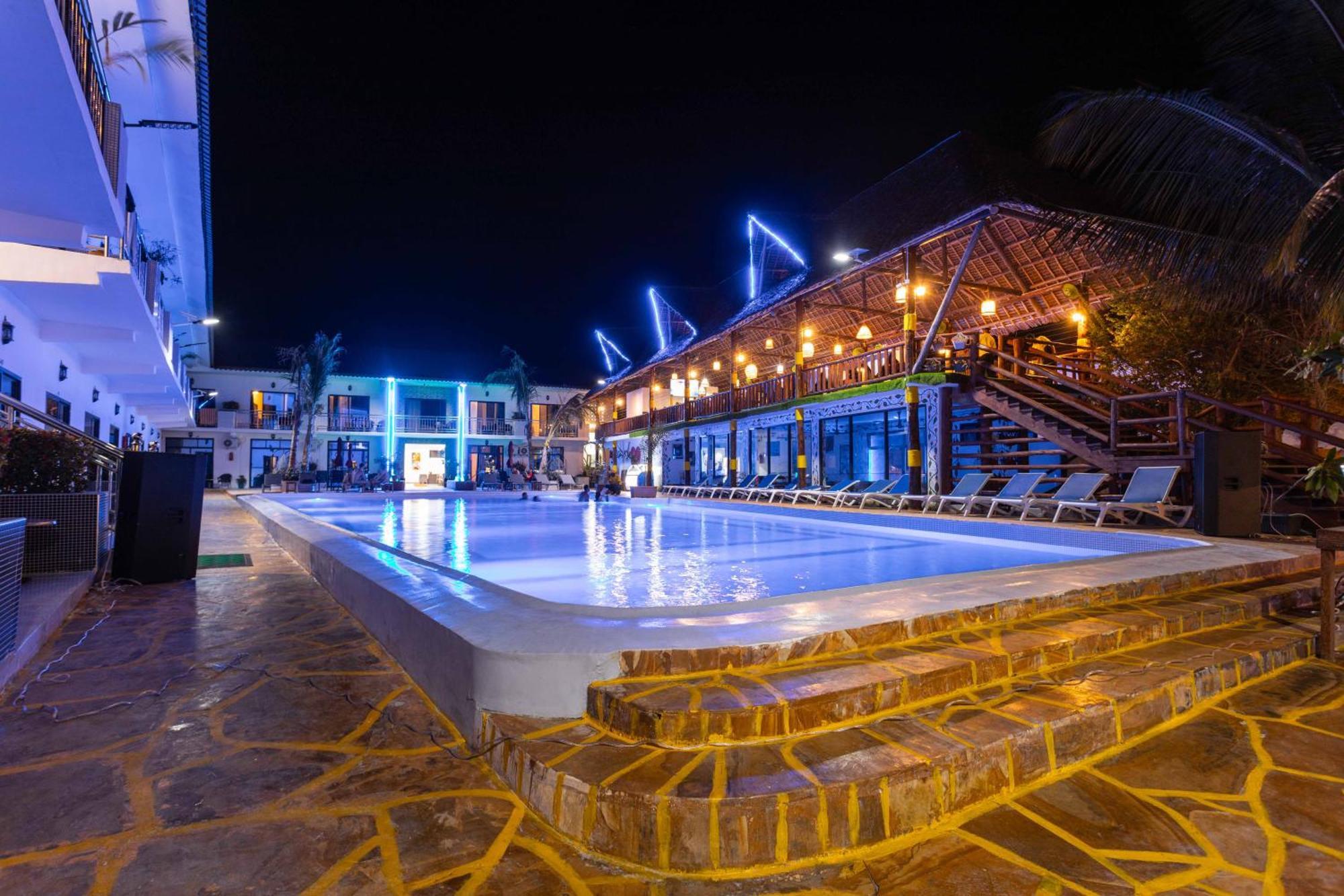 Canary Hotel & Spa นูงวี ภายนอก รูปภาพ