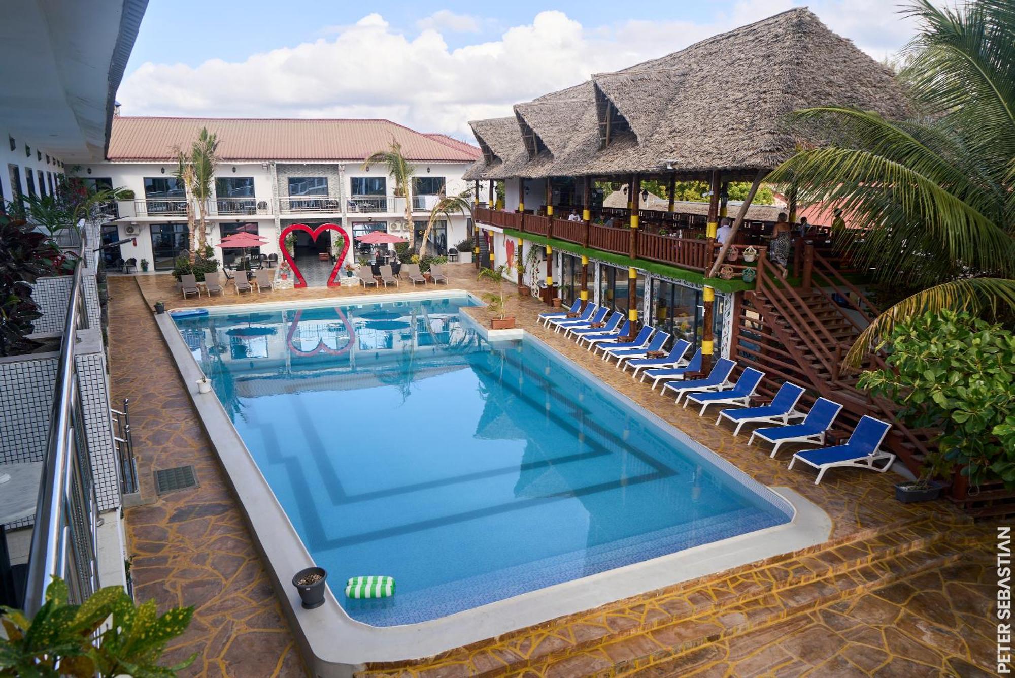 Canary Hotel & Spa นูงวี ภายนอก รูปภาพ